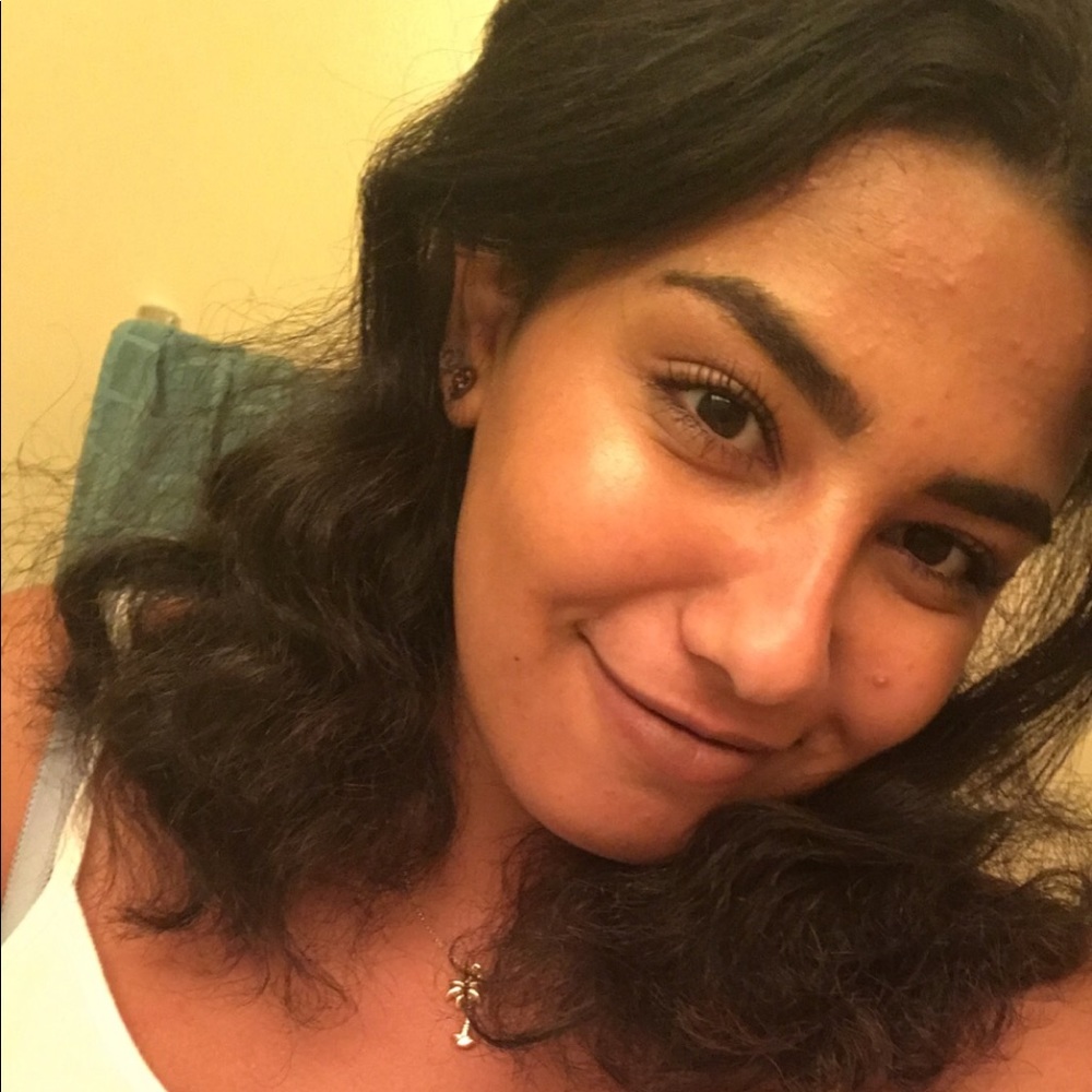 Meet your Posher, Mariam